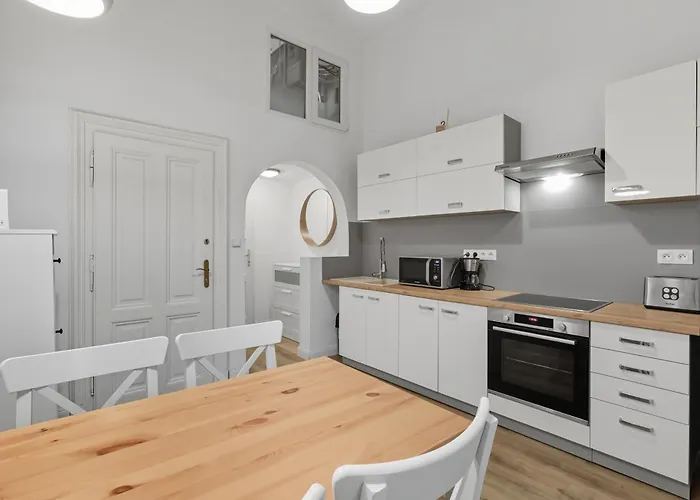 Prezidentsky V Srdci Bratislavy *